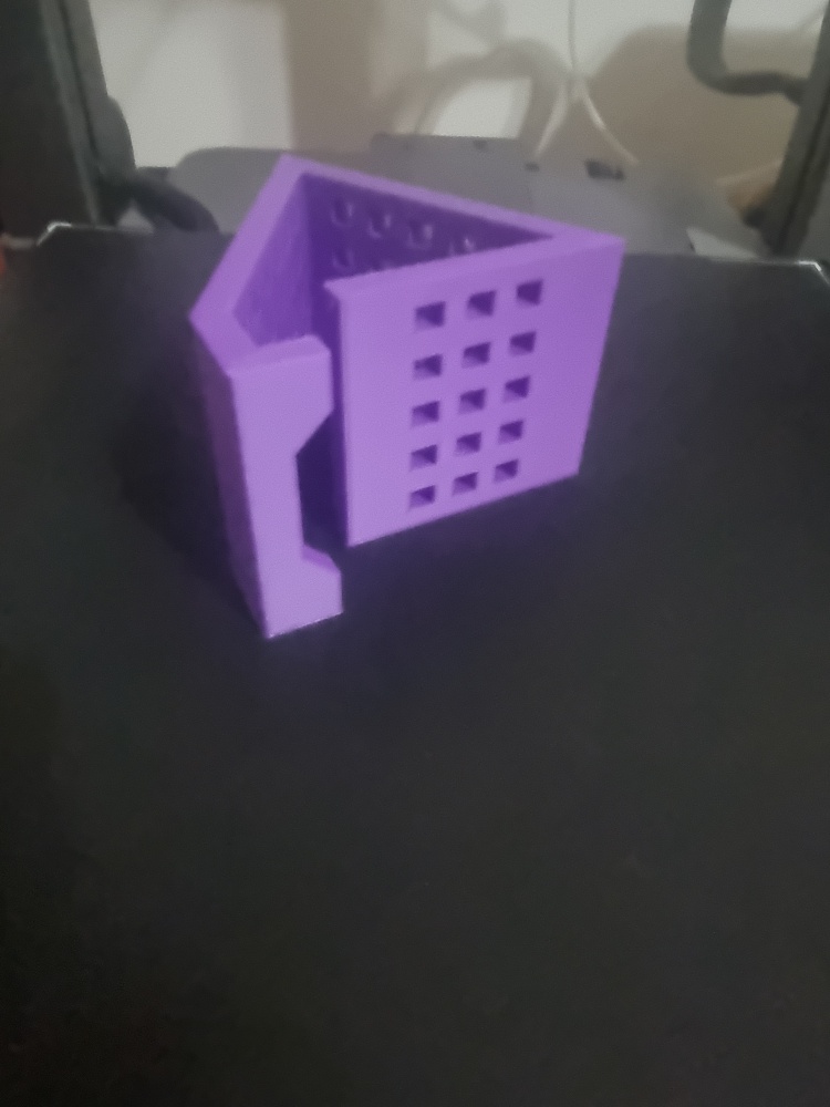 Suport de Birou pentru Telefon – Design Perforat (Printat 3D, Mov)