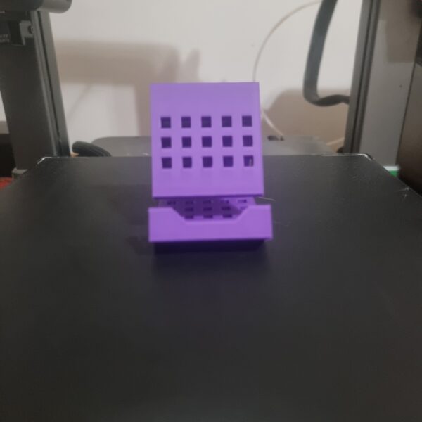 Suport de Birou pentru Telefon – Design Perforat (Printat 3D, Mov) - Image 3